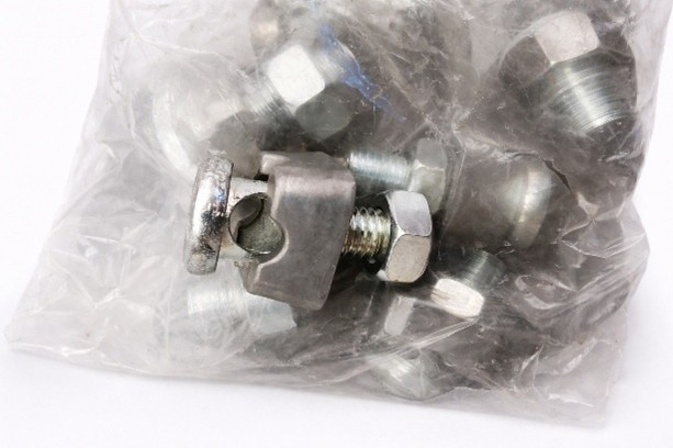 morsetto-di-terra-zincato-per-tondino-impianti-di-messa-a-terra